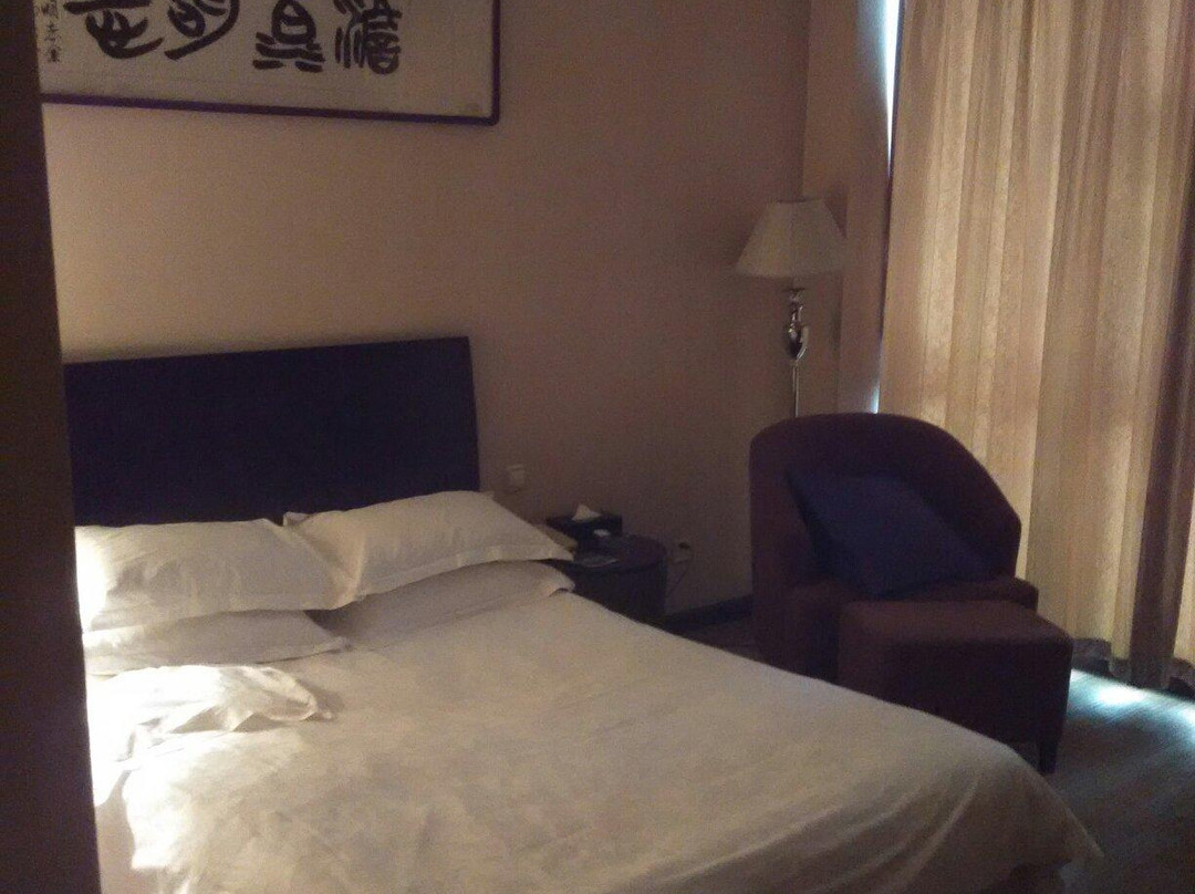 肥东县餐馆和美食-圣大国际饭店