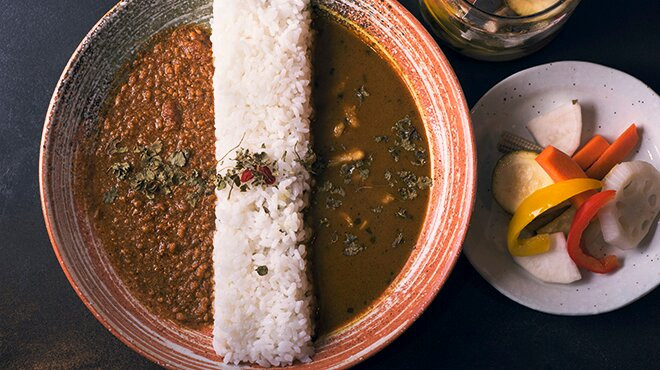 麻布十番 薬膳カレー 新海 本店