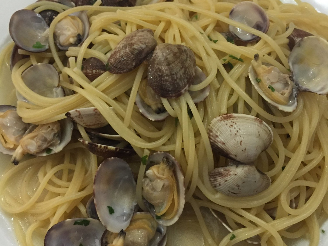 Magherno餐馆和美食-Bar Ristorante Al Villaggio