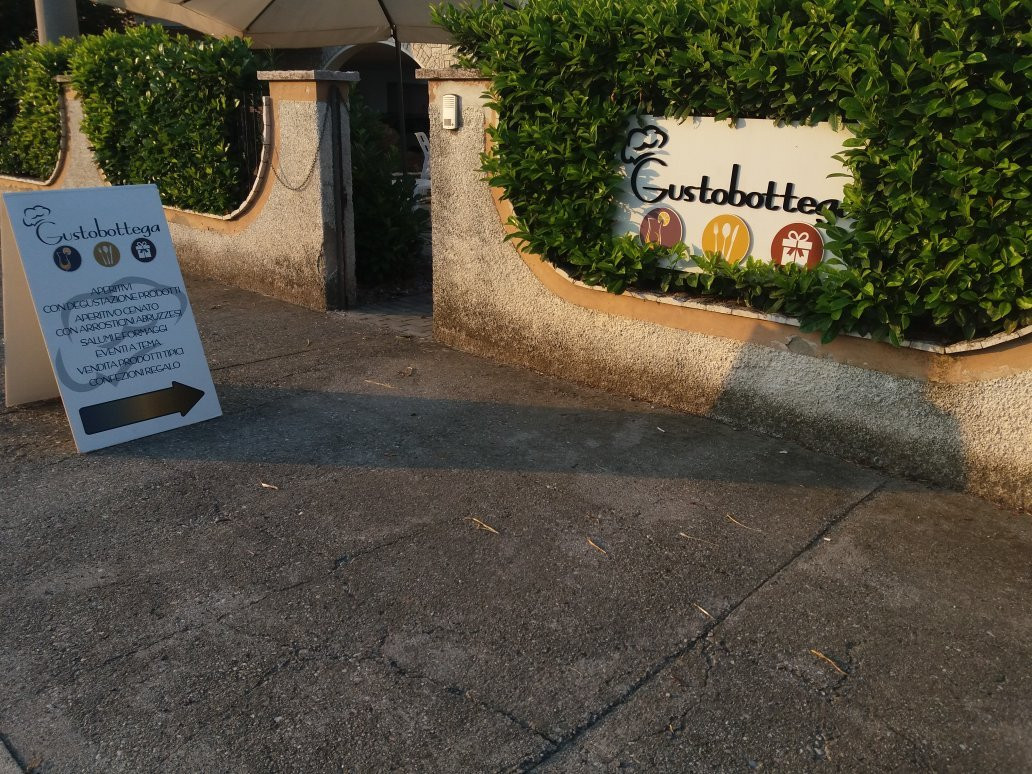 Faverzano餐馆和美食-Gustobottega