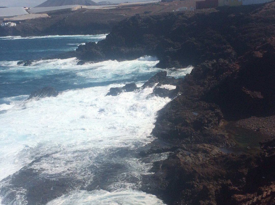 Punta Sardina Lighthouse景点图片