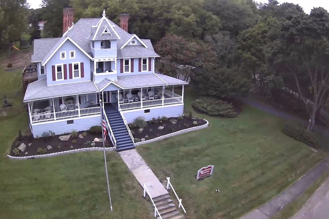 Hudson Manor Bed and Breakfast主图