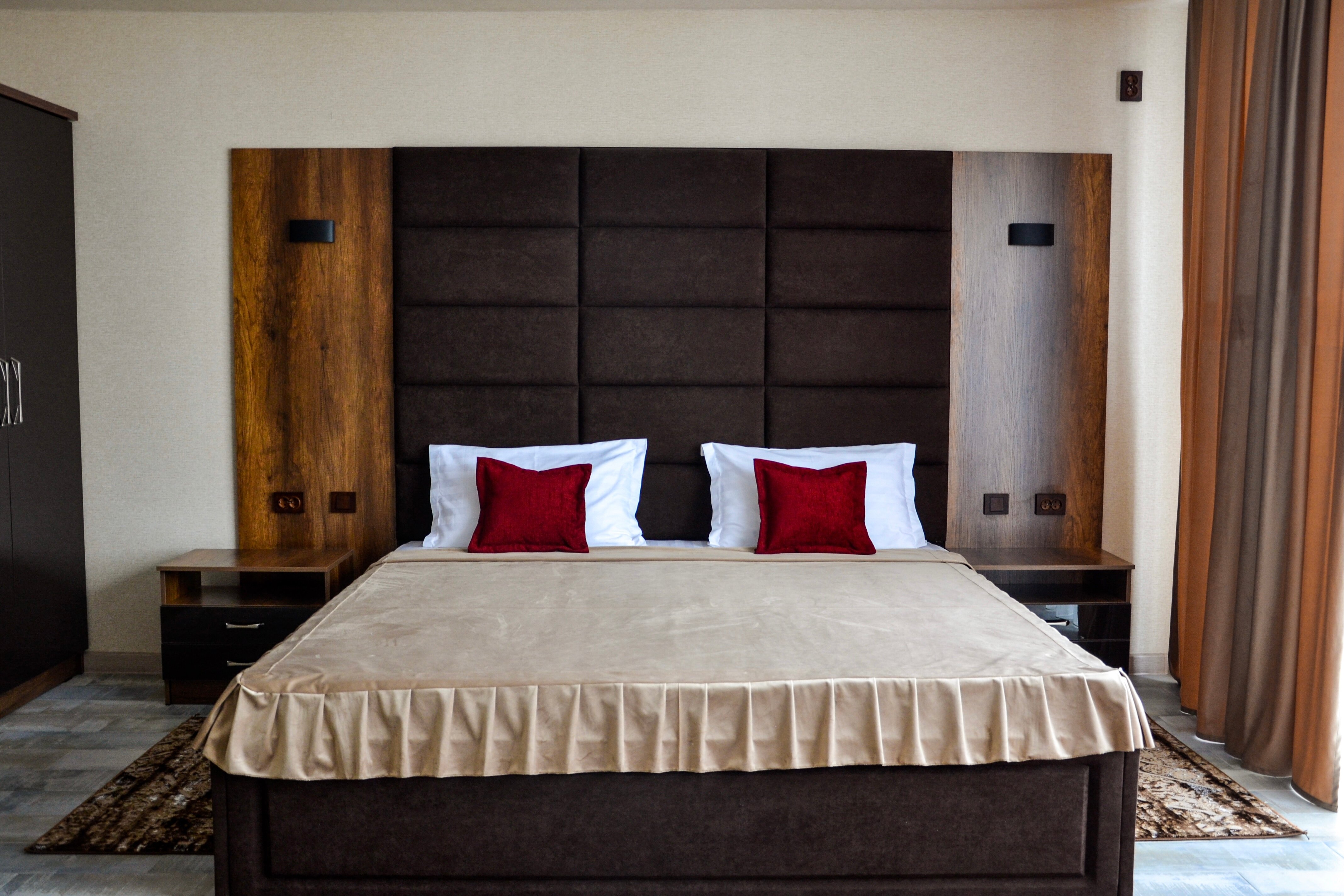 Kolesey Hotel-官方