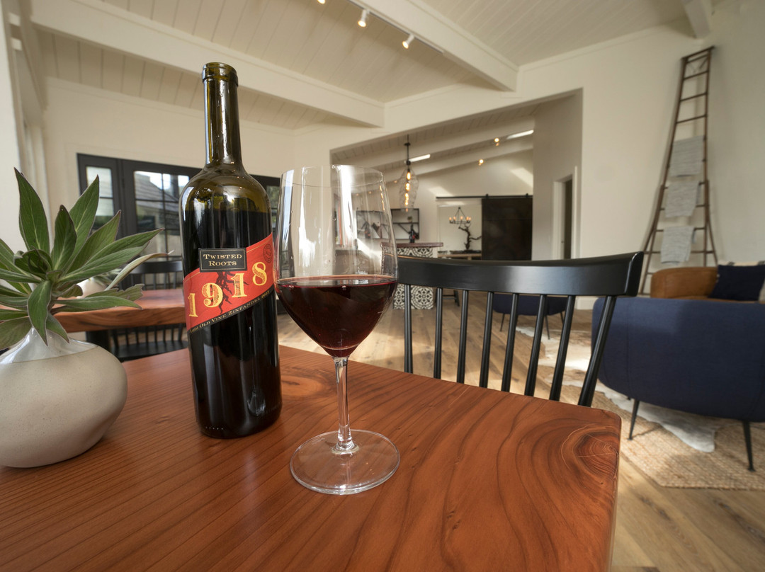 Twisted Roots Vineyard-卡梅尔瓦利必去景点