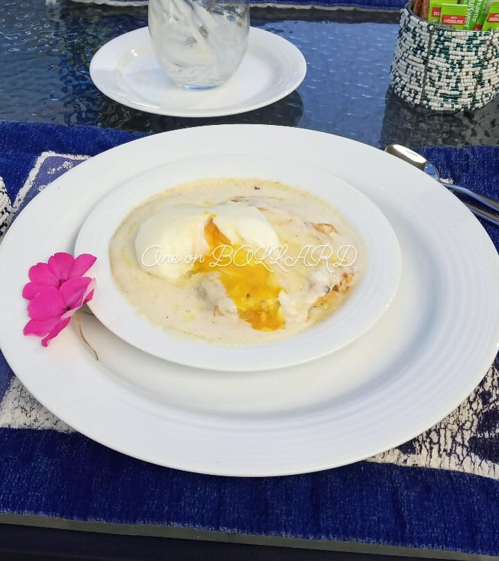 One on Bollard主图