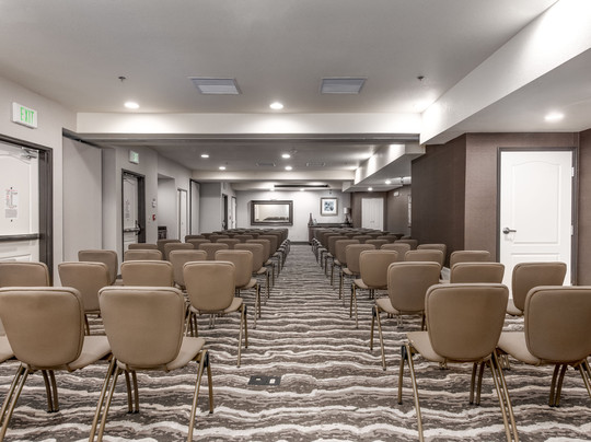 Holiday Inn Express & Suites Salt Lake City West Valley By IHG主图