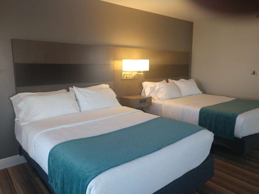 Comfort Inn & Suites主图