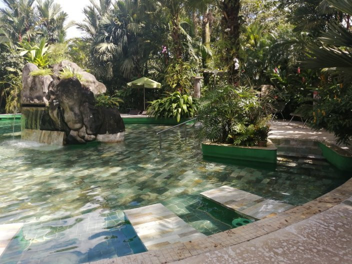 Paradise Hot Springs景点图片