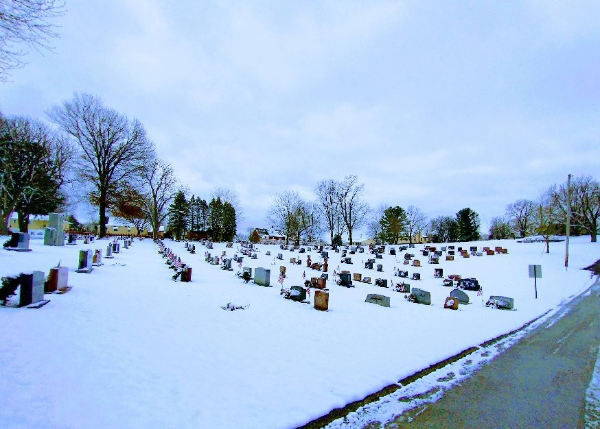 Irwin Union Cemetery景点图片