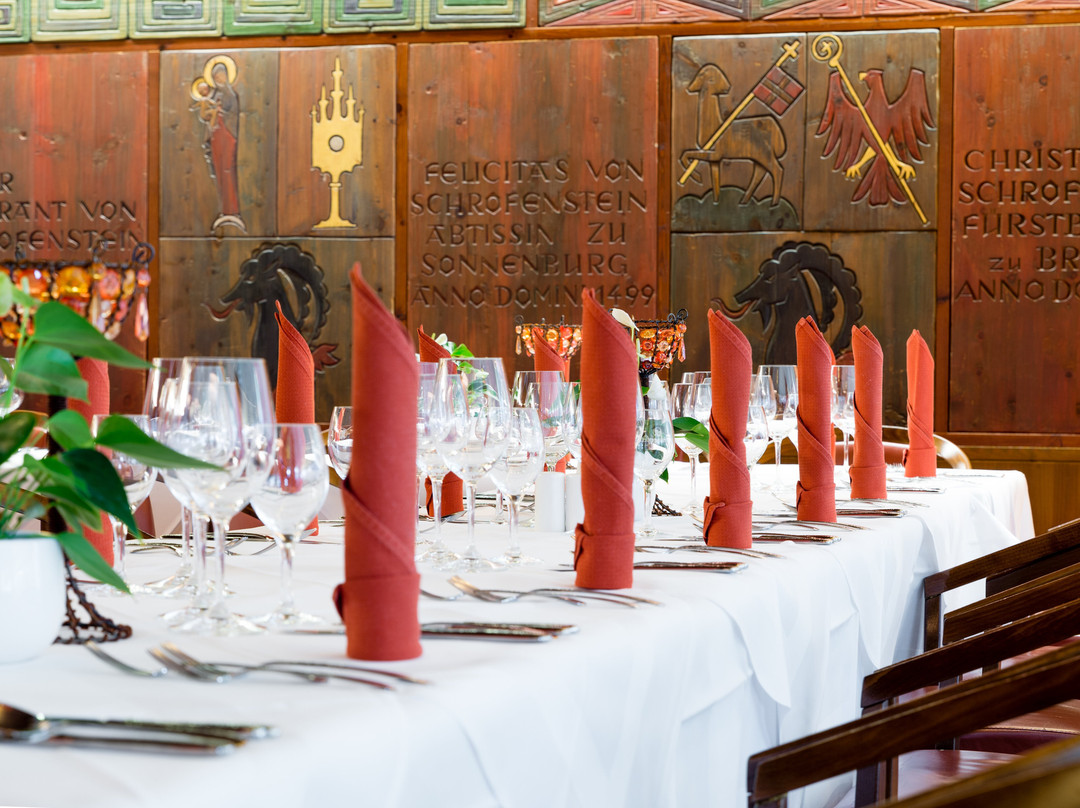 斯科洛芬斯坦酒店主图