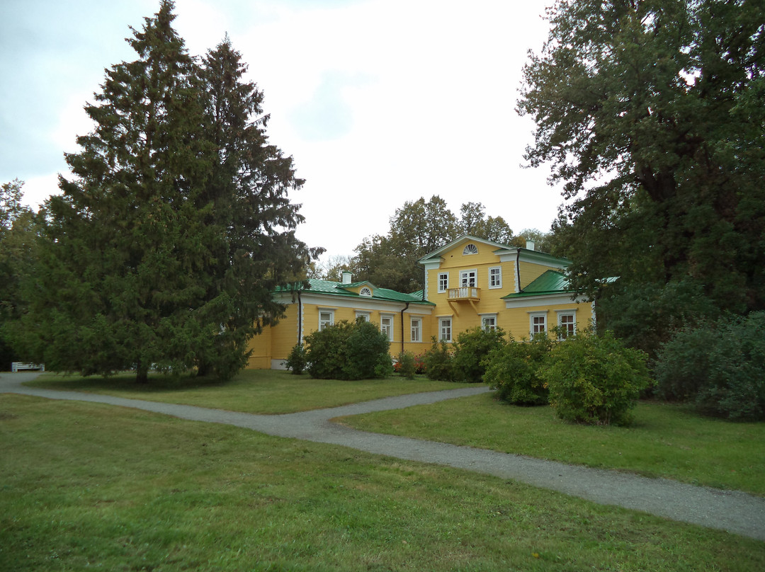 A.S. Pushkin State Literary-Memorial and Nature Preserve景点图片