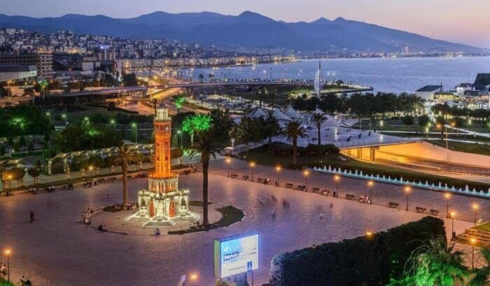 Konak Meydanı景点图片