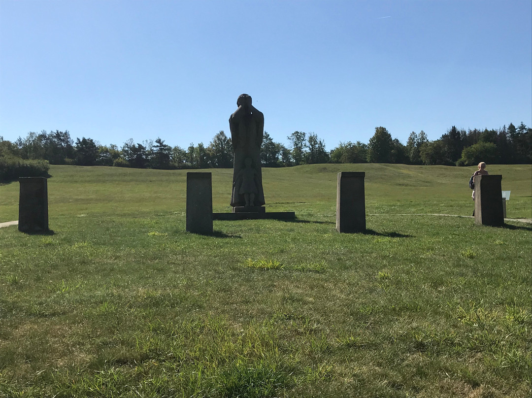 Lidice Memorial景点图片