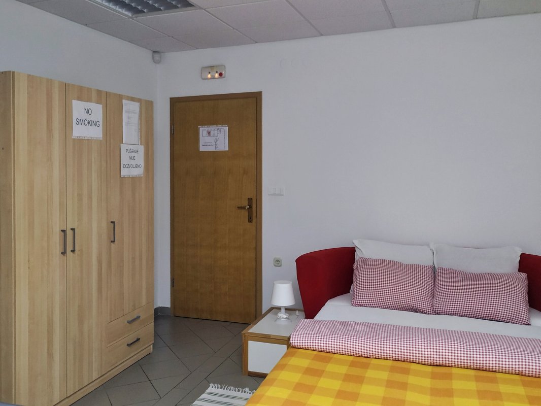 Guest House Talas-官方