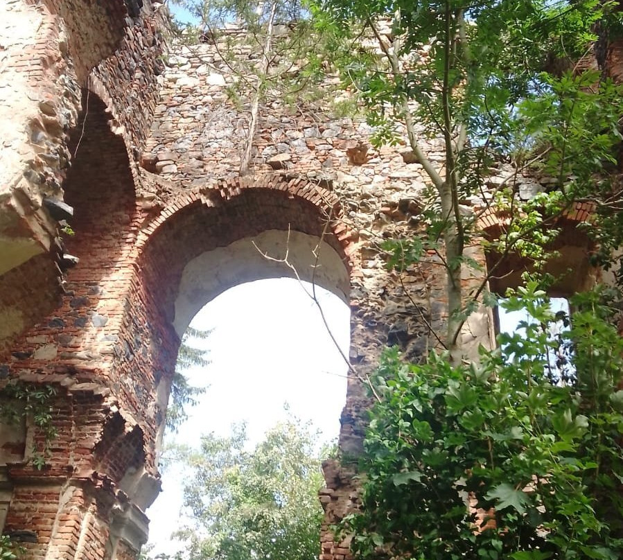 Pauline Monastery Ruins Svetce-Tachov必去景点