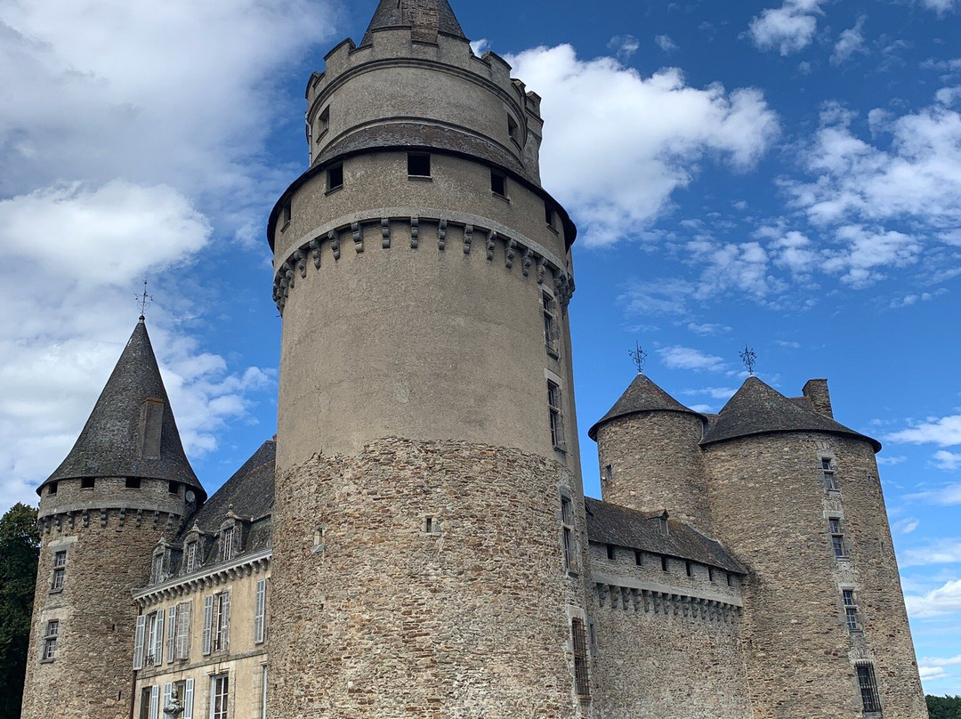 Chateau de Coussac-Bonneval景点图片