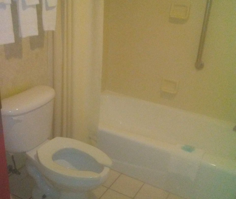 Campton Parkway Inn主图