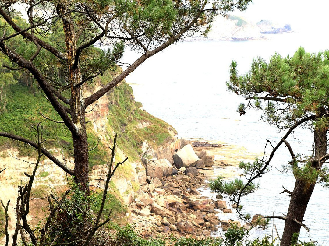 Playa de la Nora-Quintueles必去景点