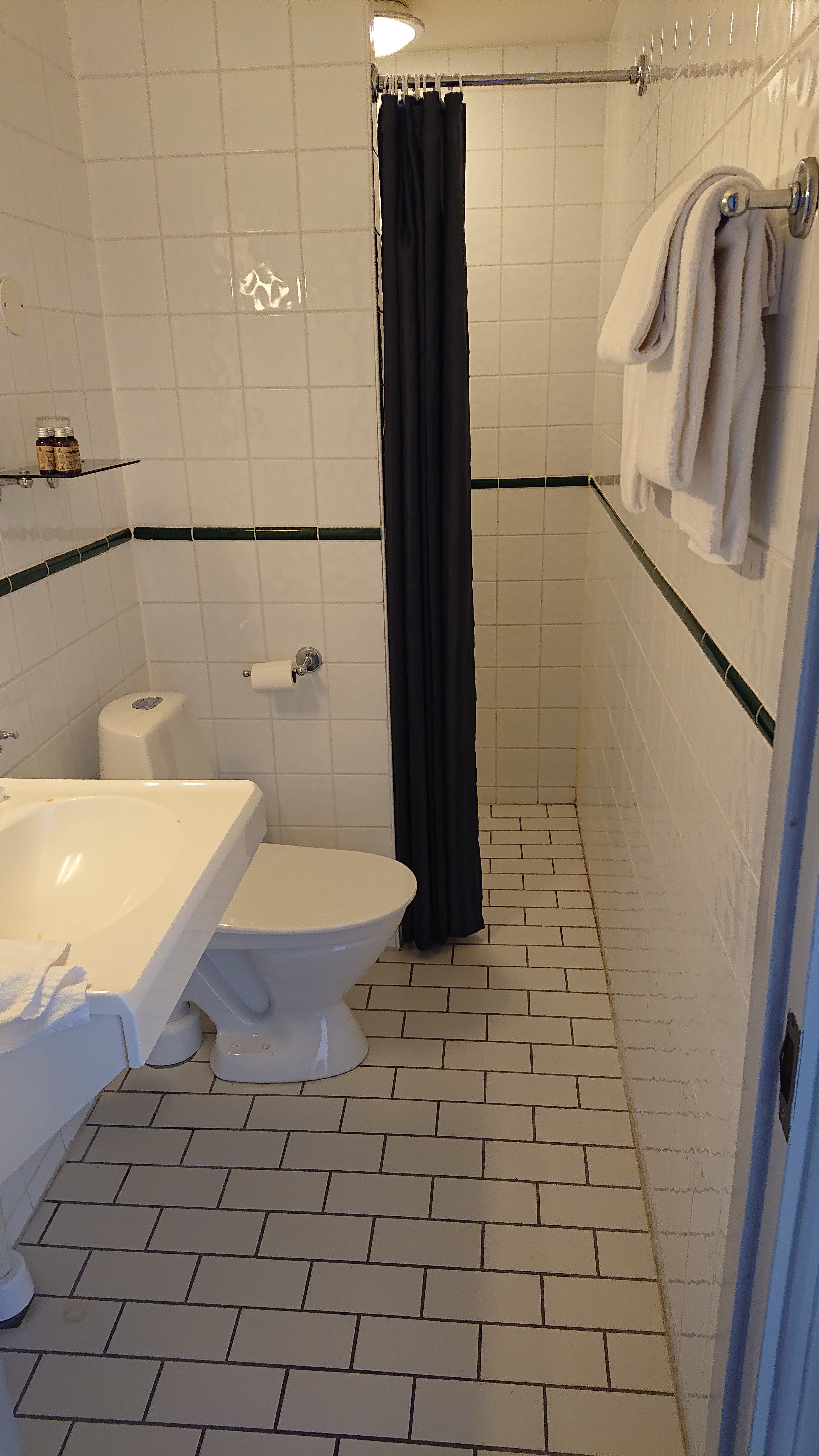 First Hotel Statt Karlskrona-浴室