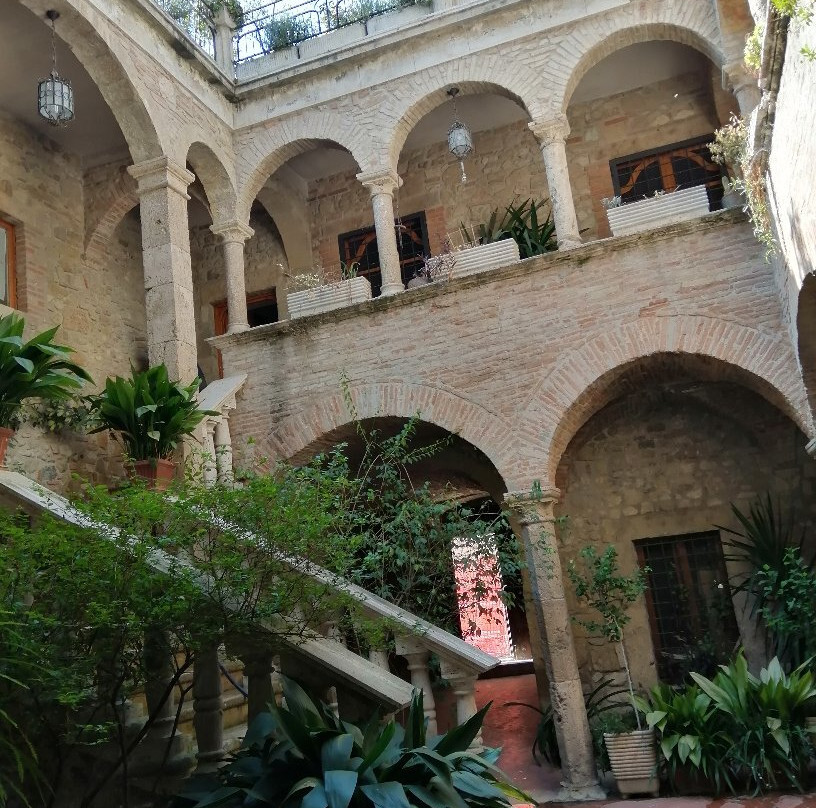 CASA DEL MEDICO景点图片