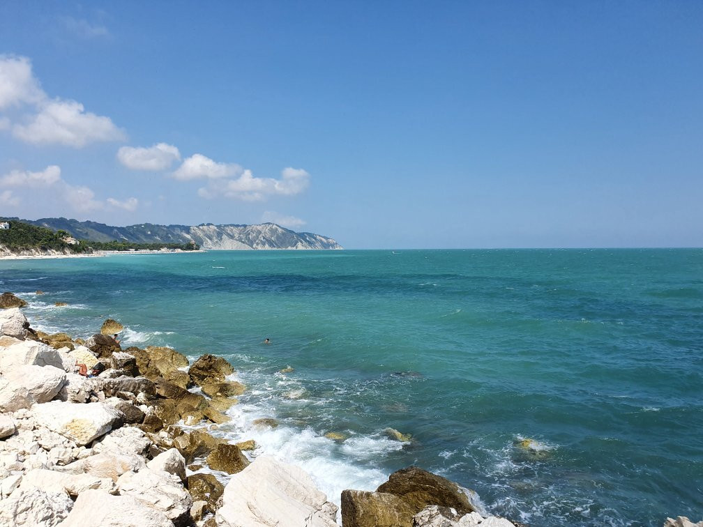 Spiaggia della Vela-Portonovo必去景点