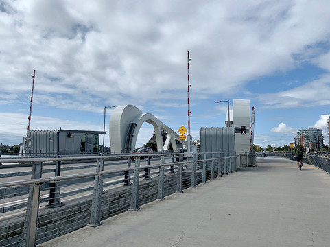 Johnson Street Bridge-维多利亚必去景点