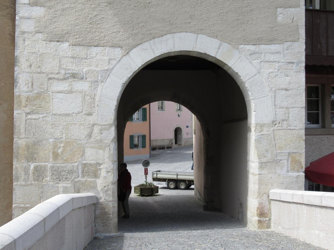 Porte Saint-Jean-Saint-Ursanne必去景点