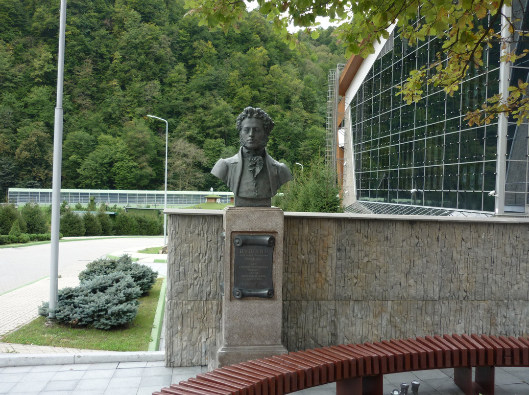 Bust of Alexander Pushkin-Esto-Sadok必去景点