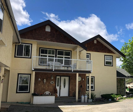 Running Waters Country Estate主图