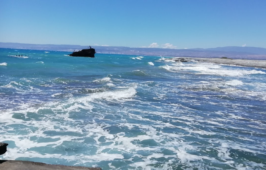 Achaios Shipwreck-Akrotiri必去景点