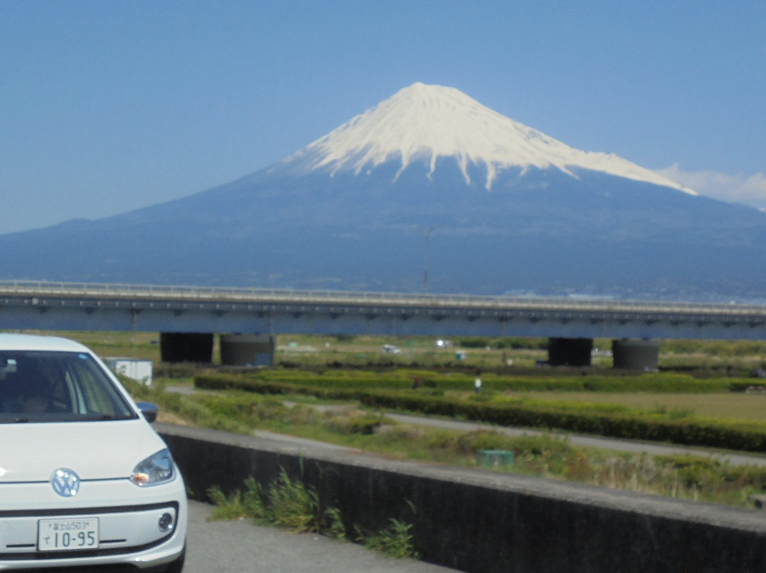 Fujikawa Riverbed Ikoi no Hiroba景点图片