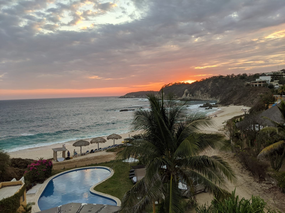 Manta Raya Hotel主图