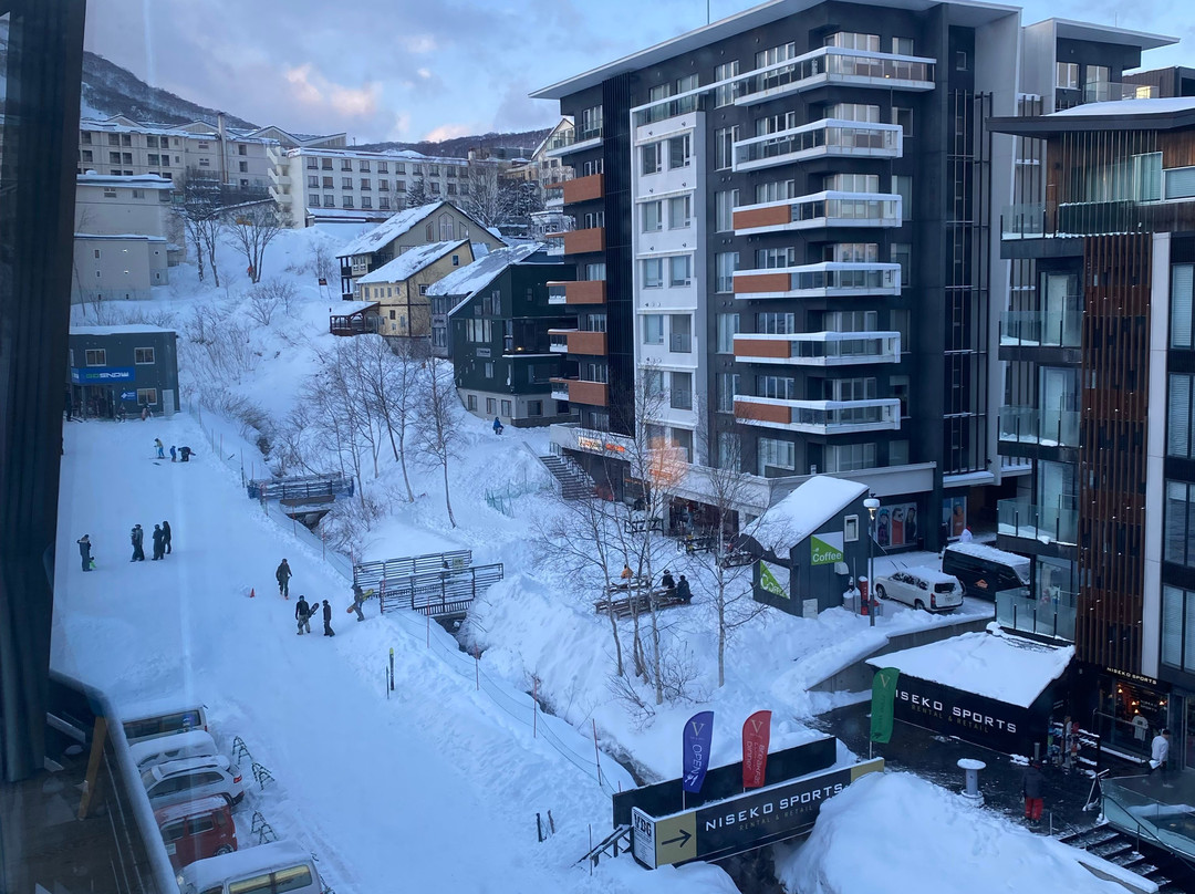 绫二世谷旅馆主图