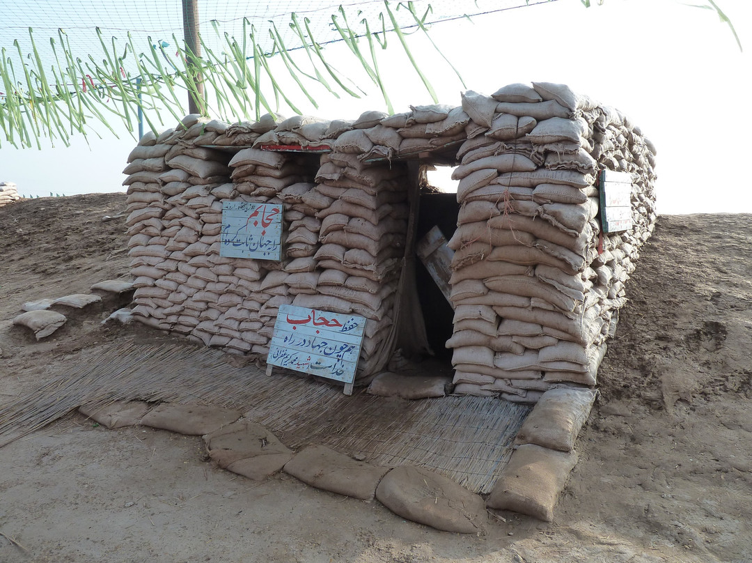 Shalamcheh Martyrs Memorial-Khorramshahr必去景点