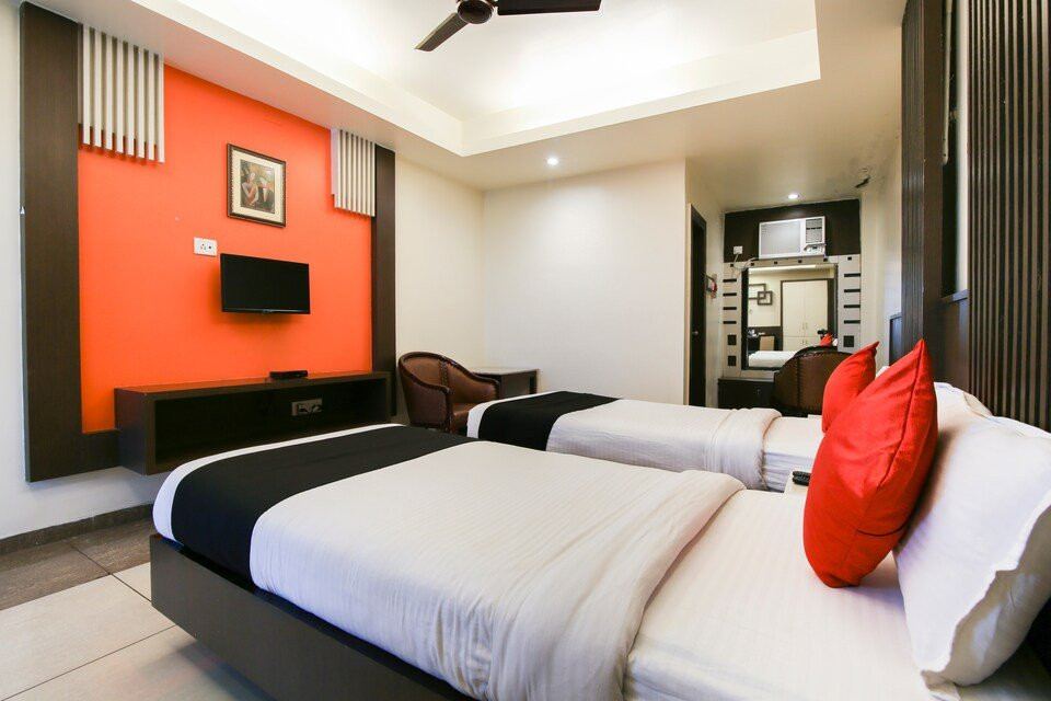 Capital O 3185 Hotel Emerald主图