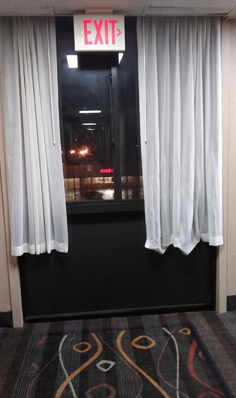 Days Hotel by Wyndham Danville Conference Center主图