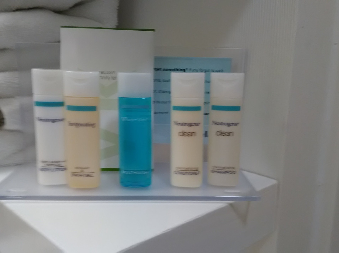 温特黑文希尔顿恒庭酒店主图