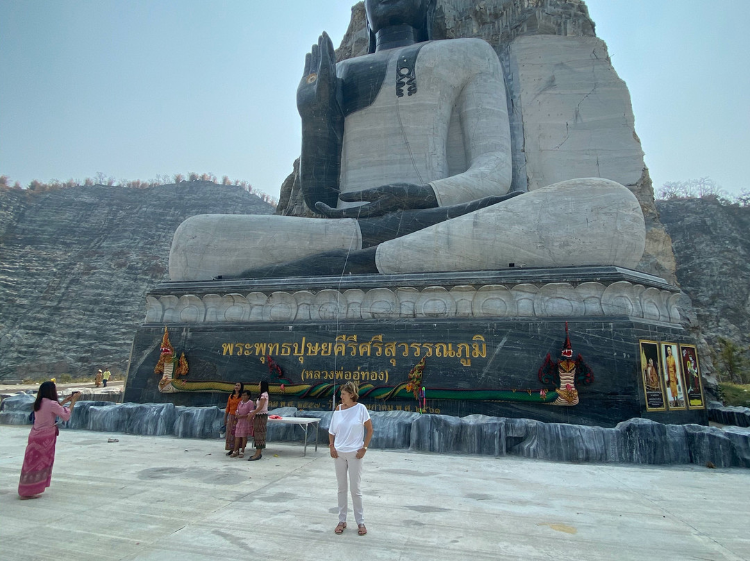 Bhutsaya Khiri Suvarnabhumi Big Buddha-乌通必去景点