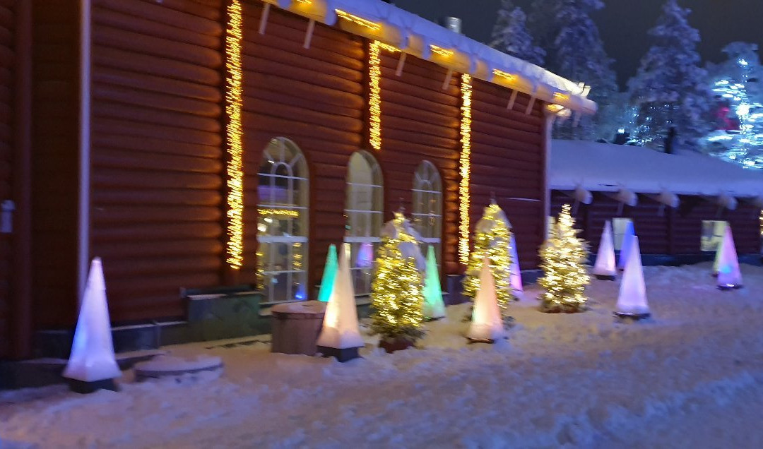 Arctic Circle Mall-罗瓦涅米必去景点