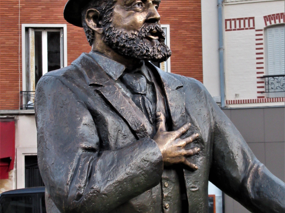 Statue de Jean Jaurès-阿尔福维尔必去景点