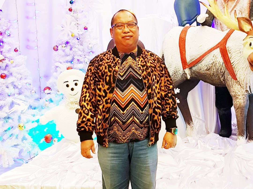 古晋帝国酒店主图