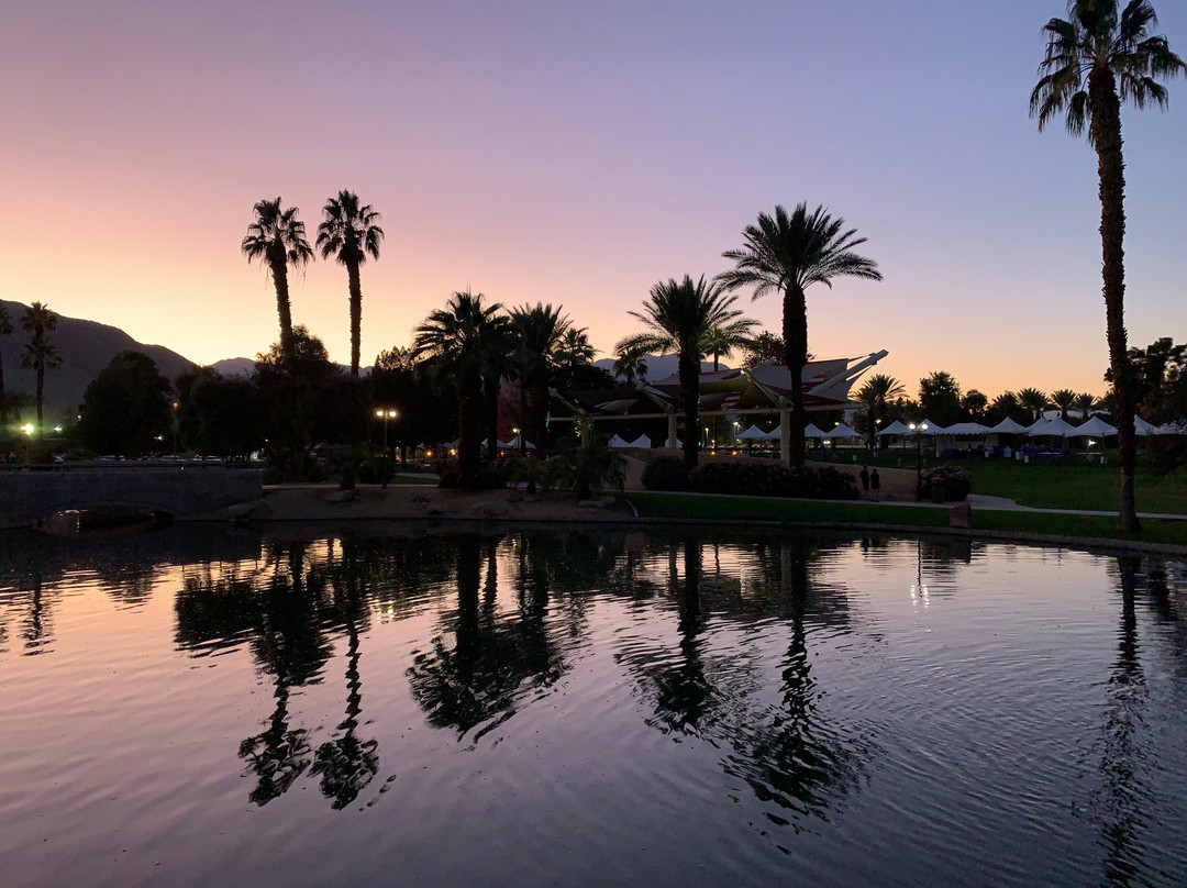 Civic Center Park-棕榈沙漠必去景点