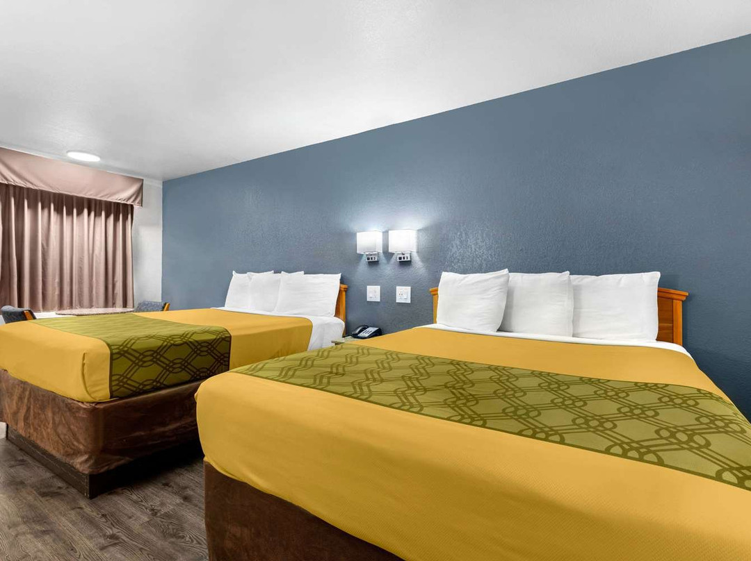 Red Roof Inn Nacogdoches主图