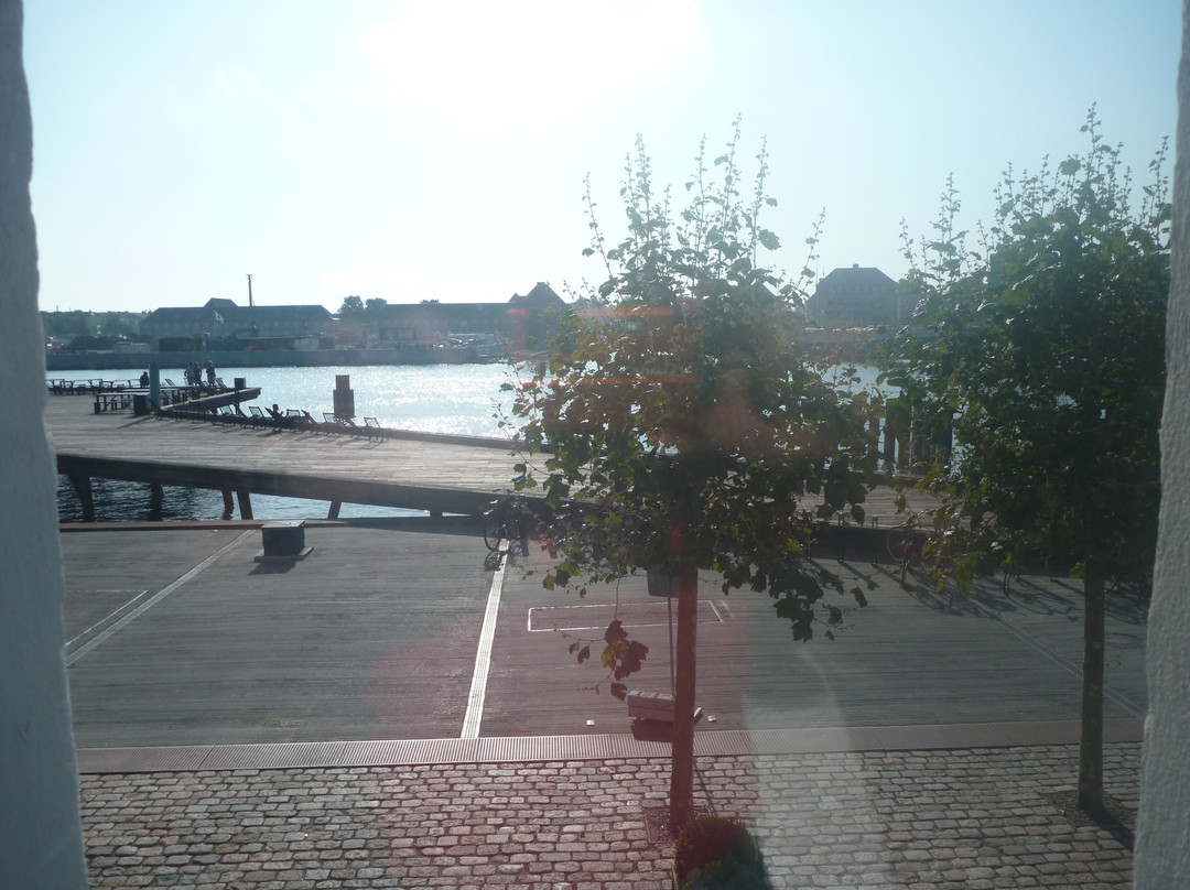 新港71号酒店主图