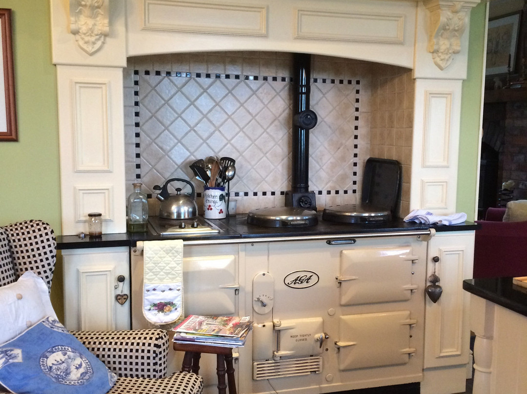 Brook Lodge B&B主图