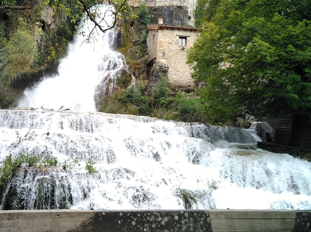 Cascada de Orbaneja景点图片