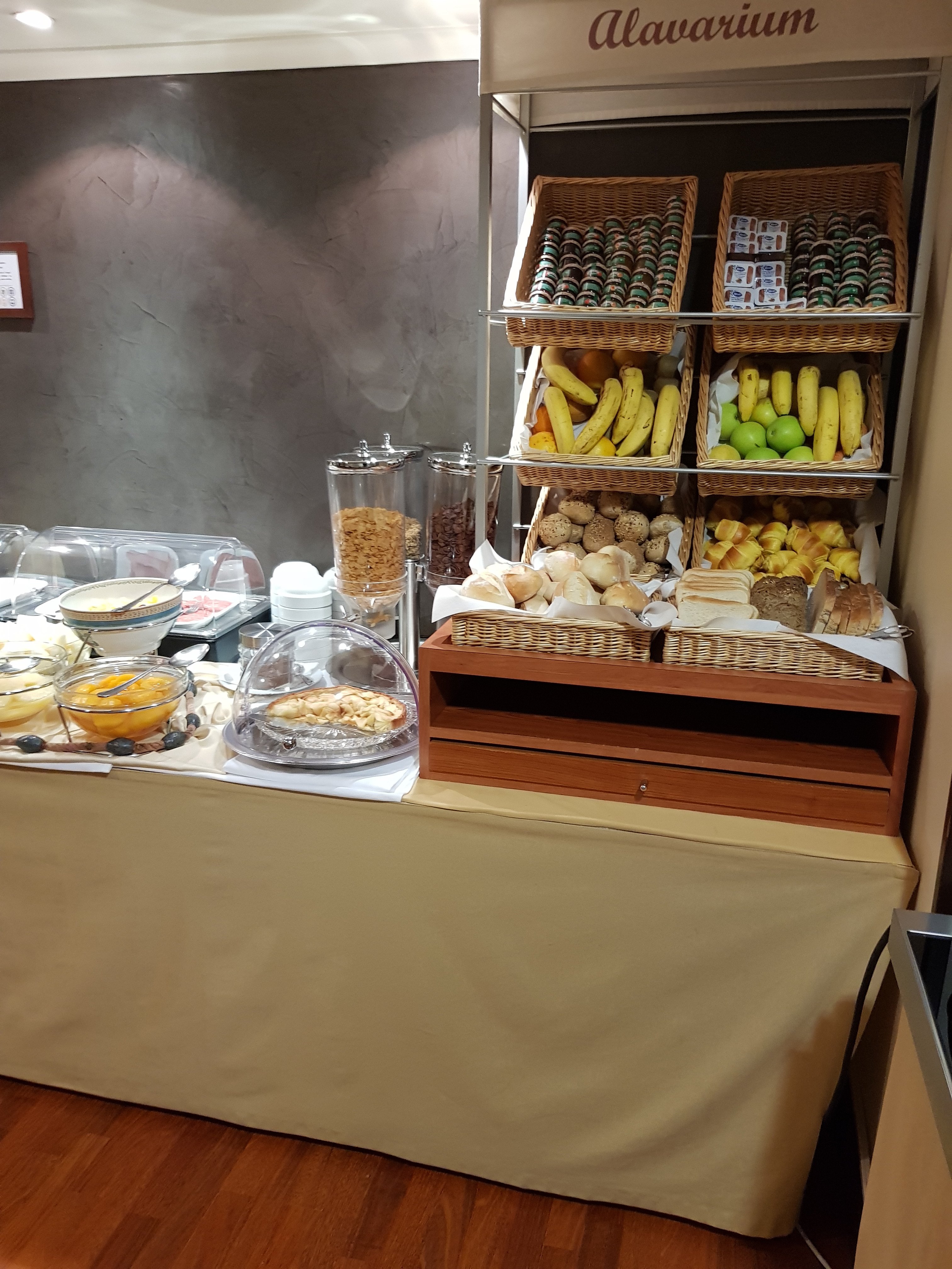 芬尼萨酒店-餐饮