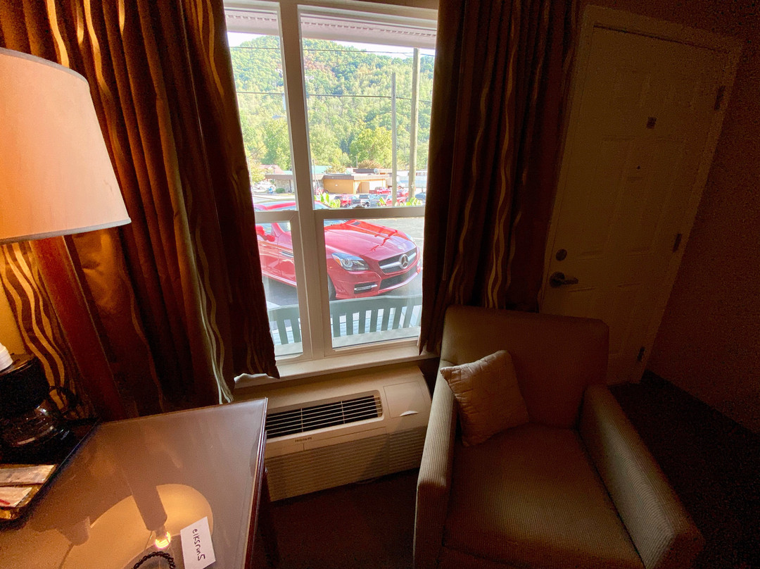 Rolling Hills Lodge主图