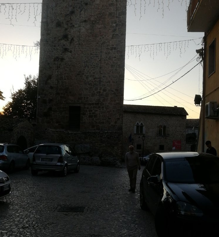 Castello dei Conti d'Aquino-Roccasecca必去景点