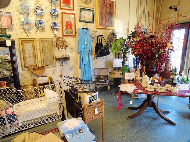 Chamblee旅游景点-Chamblee Antiques & Collectibles